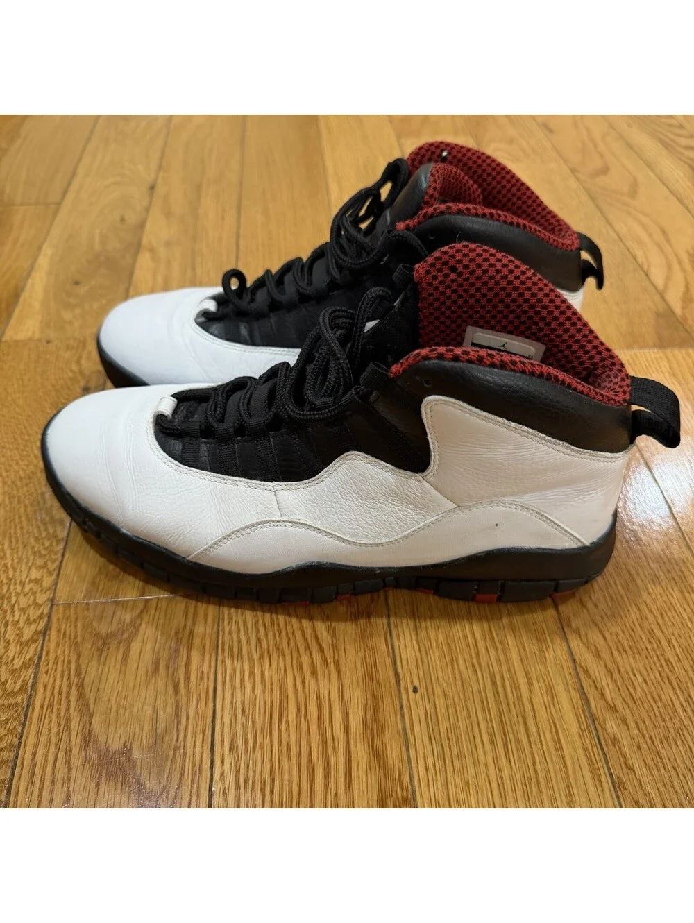 Size 10 Us Men’s - Air Jordan 10 Retro 2012 Chicago AIR JORDAN 23
